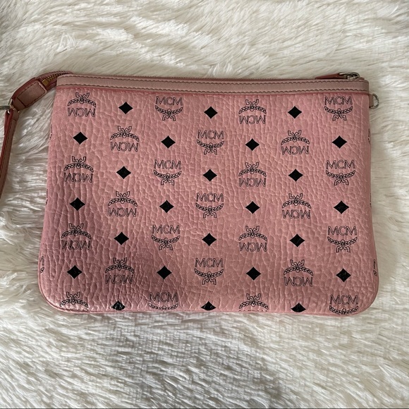 SOLD Authentic MCM Liz Removable Pouch - Picture 4 of 15